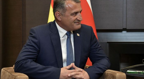Глава Южной Осетии опроверг сообщения об участии в ДТП