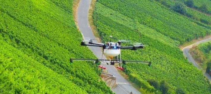 Первый российский беспилотный сельскохозяйственный дрон Agrofly