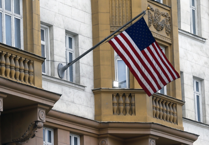Россию покинут более 700 сотрудников американских загранучреждений