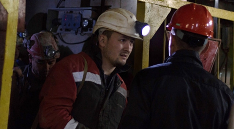 Спасатели нашли одного из шахтеров, заблокированных на шахте "Мир"