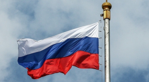 Опрос: При виде триколора россиян переполняет гордость за страну