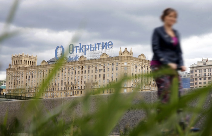 Банк России ввел временную администрацию в "Открытие"
