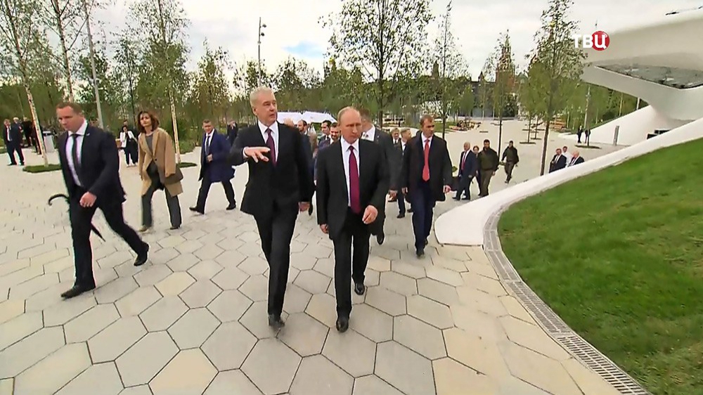Владимир Путин открыл парк "Зарядье" в самом сердце столицы