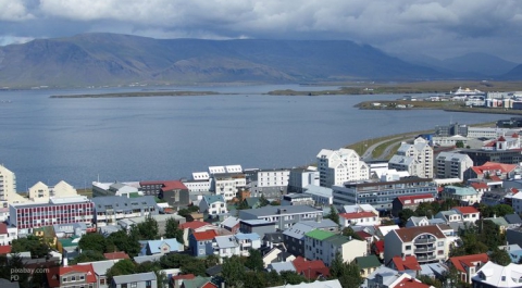 Президент Исландии одобрил досрочное проведение парламентских выборов