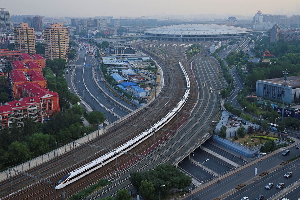 Самый быстрый поезд в мире запущен между Пекином и Шанхаем