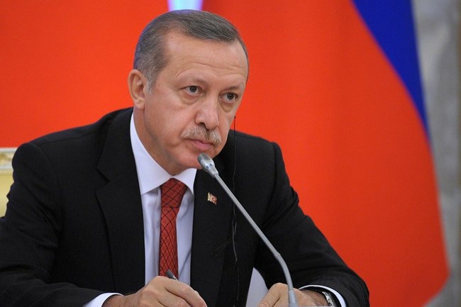 «Кучу долларов ИГИЛ дали!»: Эрдоган возмущен деятельностью США в Сирии