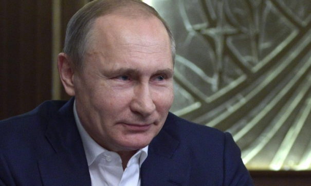 Путин подписал закон о повышении размера МРОТ до прожиточного минимума