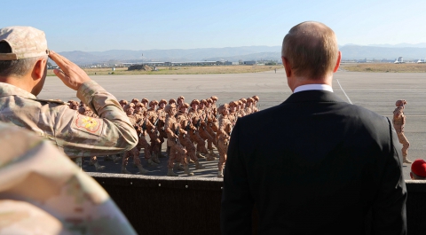 Путин впервые посетил Сирию