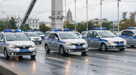 План "Перехват": По всей Москве ищут водителя иномарки, сбившего двух человек в центре столицы