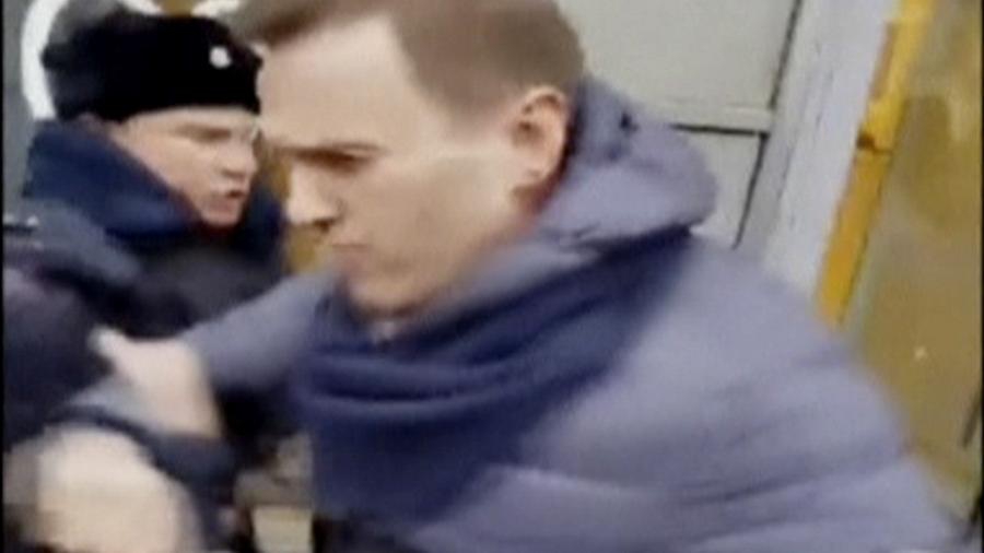 Алексей Навальный задержан на Тверской улице в Москве