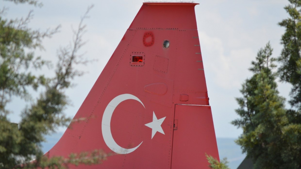 Военный самолет разбился в Турции: есть жертвы