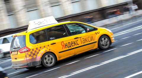«Яндекс.Такси» начал тестировать авторизацию водителей по голосу и лицу