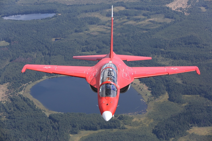 Летчики-испытатели ОКБ имени А. С. Яковлева установили мировые рекорды на самолете Як-130