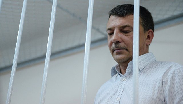 Суд приговорил полковника СКР Максименко к 13 годам колонии‍