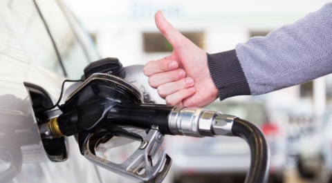 Правительство заявило об удержании цен на бензин на уровне майских до конца года