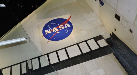 Роскосмос может выйти из диалога с NASA по окололунной станции