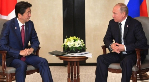 Точную дату встречи Путина и Абэ назвали в МИД Японии