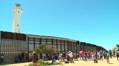 Мексика разместит на границе бойцов Нацгвардии для сдерживания мигрантов