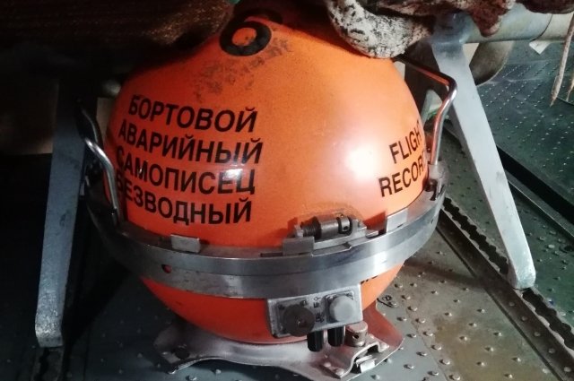 Сотрудники СК изъяли бортовые самописцы разбившегося самолета Пригожина