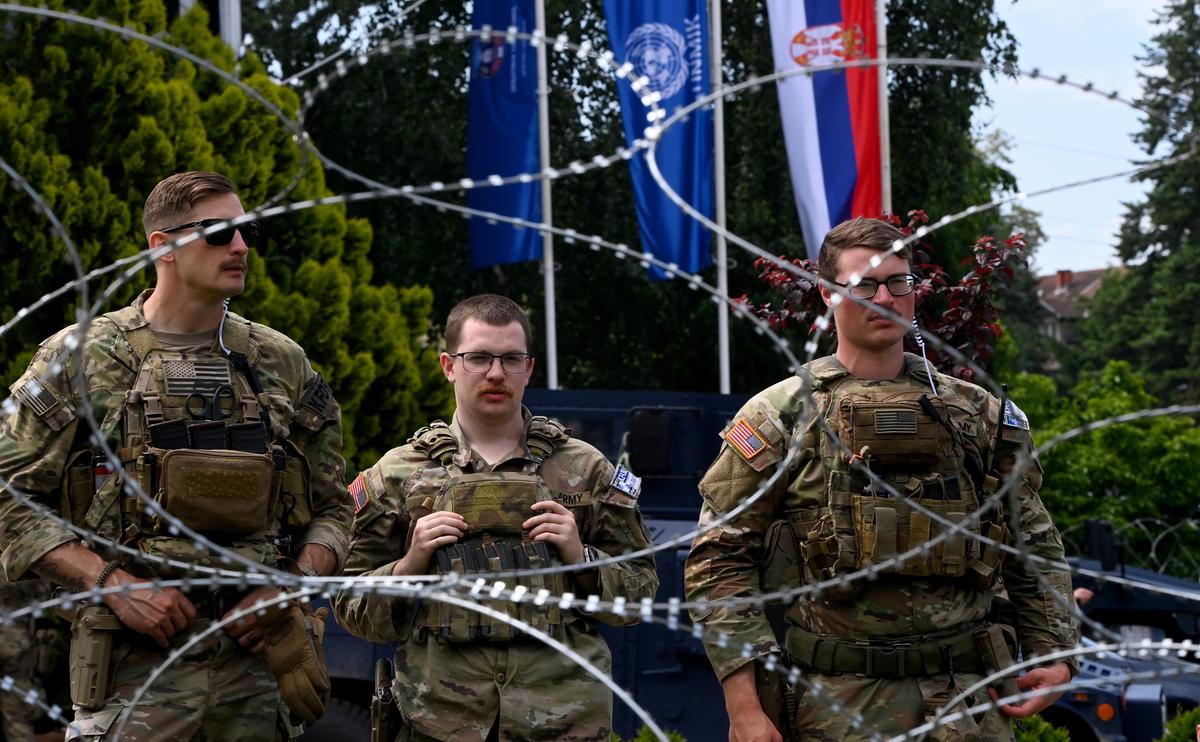 Вучич заявил, что силы НАТО в Косово дали «карт-бланш» на убийство сербов