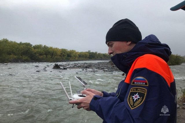 МЧС: на реке в Красноярском крае перевернулась лодка, пропал человек