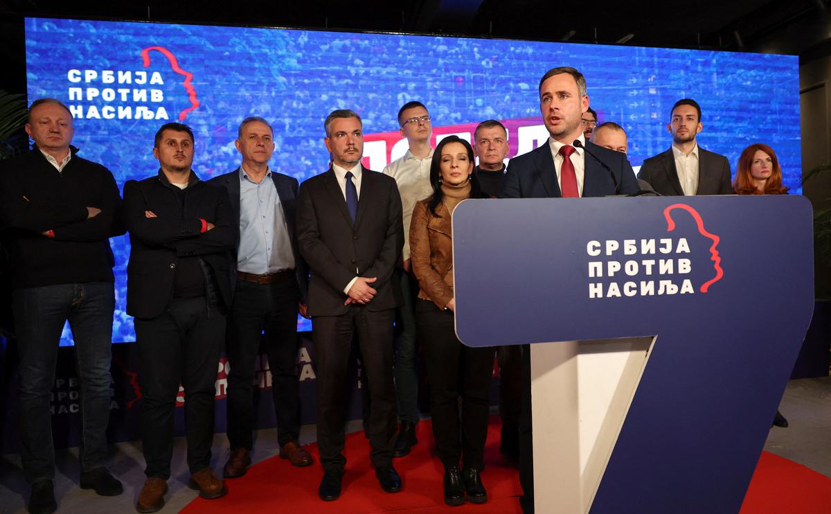 В Сербии начались протесты после победы коалиции Вучича на выборах