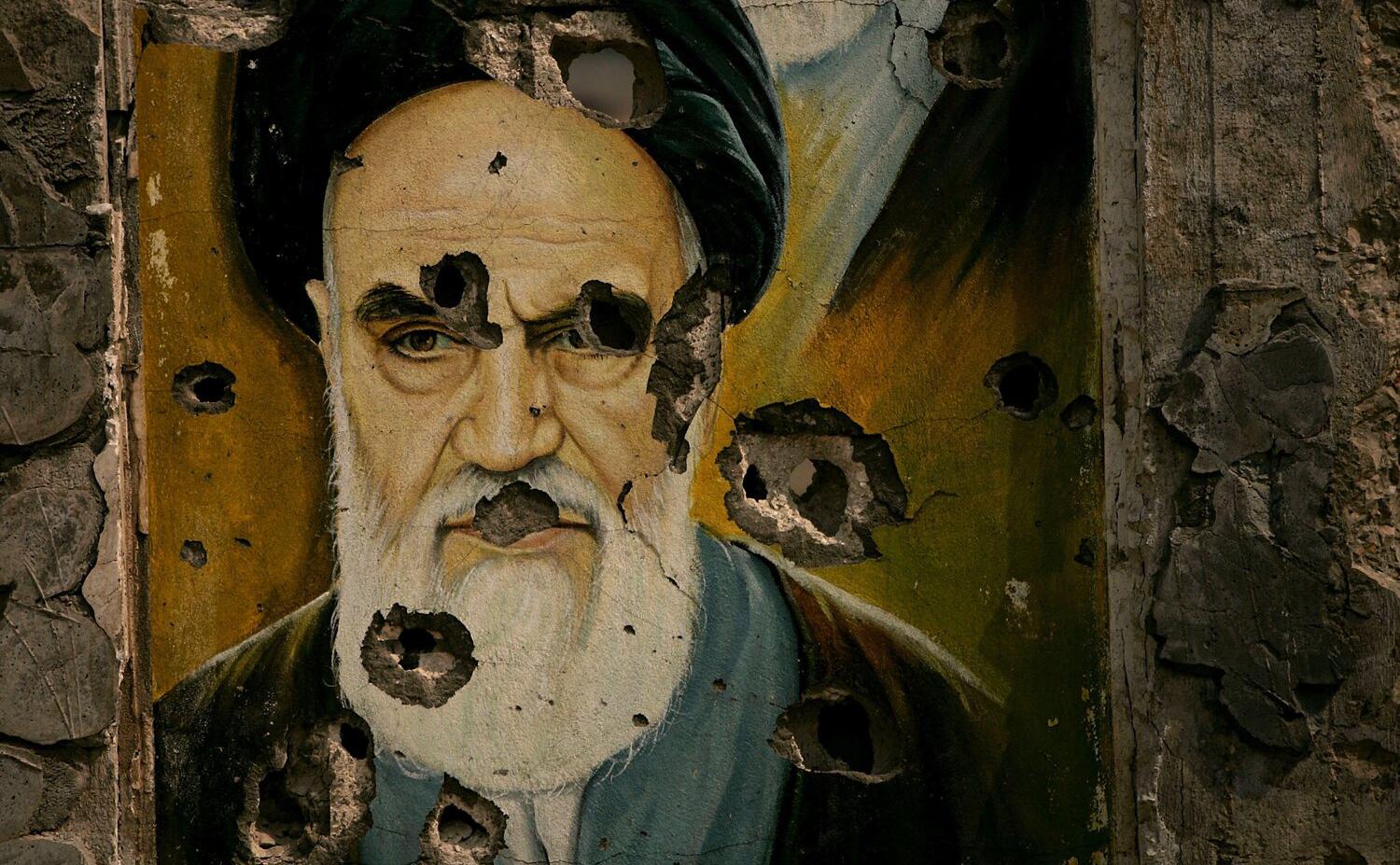 Лидер Ирана приказал проявить терпение ради мира с США