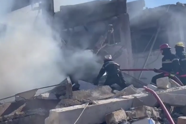 APA: два человека погибли при взрыве в мебельном цехе в Баку