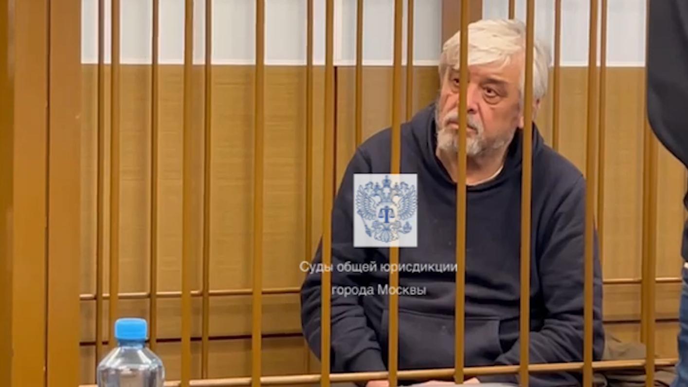 Главу узбекского землячества арестовали из-за поста о яйцах и петухах