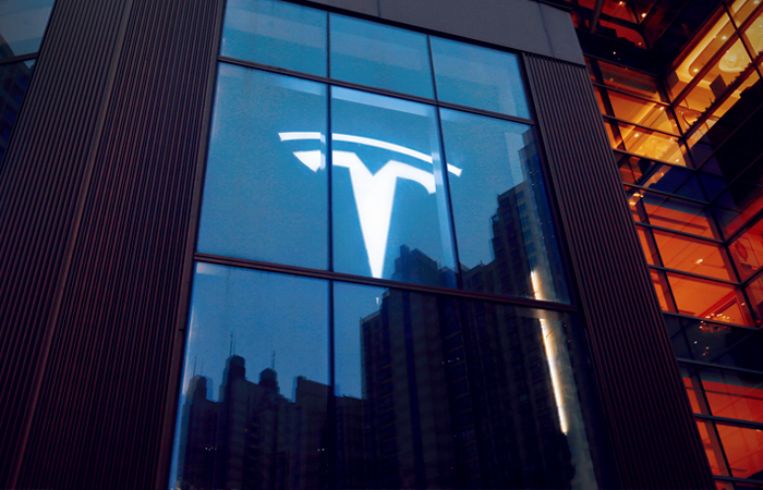 Американский регулятор расследует декабрьский отзыв 2 млн машин Tesla