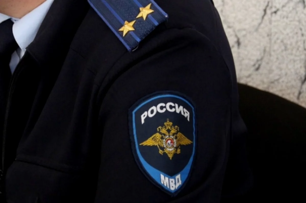 «360»: в Москве мужчина в маске и с пистолетом ограбил банк