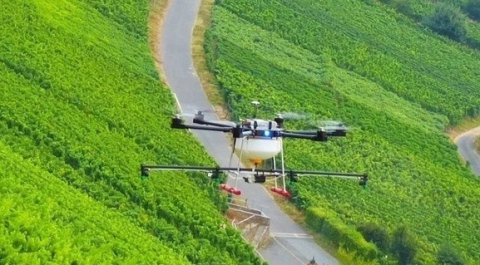 Первый российский беспилотный сельскохозяйственный дрон Agrofly
