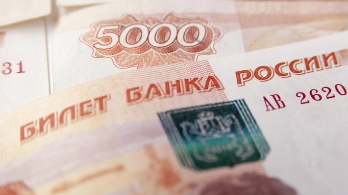 Эксперты Сбербанка рассказали о зарплатах и расходах мужчин в России