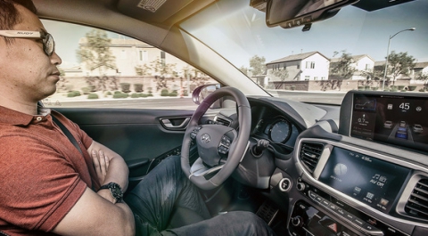 Uber прервал тестирование беспилотных автомобилей после гибели человека