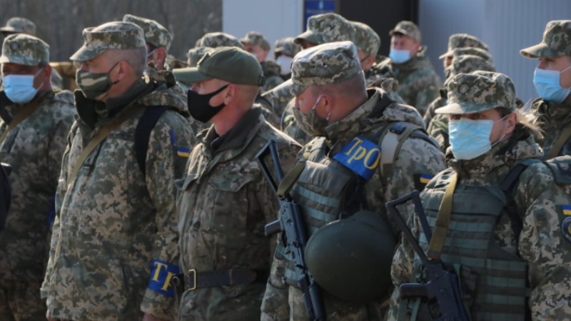 ФРГ обучит 10 000 украинских боевиков до конца года