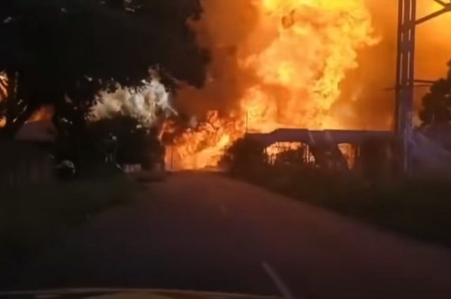 Посольство РФ: данных о россиянах среди пострадавших на пожаре в ЮАР нет