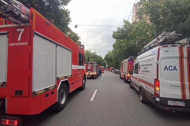 В Петербурге произошел пожар на нефтебазе «Ручьи»