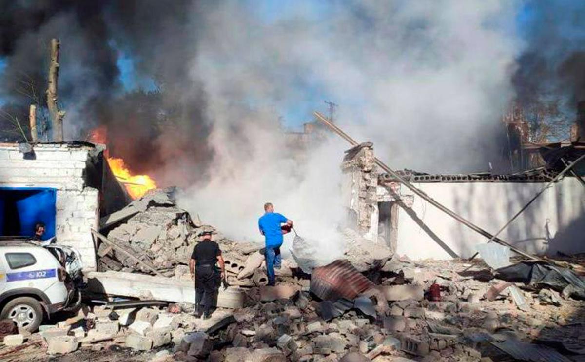 МВД Украины сообщило о разрушении здания полиции при ударе в Кривом Роге