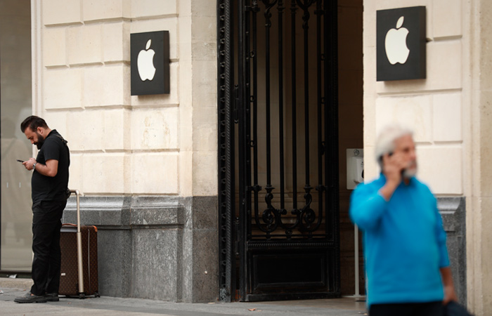 Apple выпустит во Франции обновление ПО для снижения излучения iPhone 12