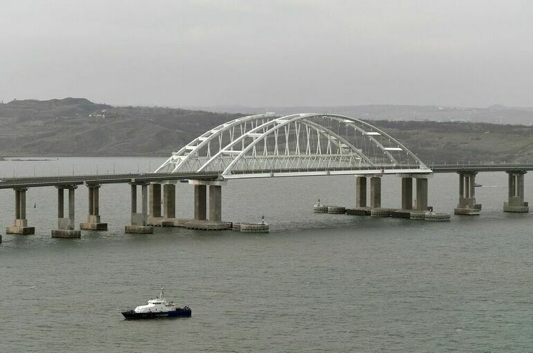 Движение автотранспорта по Крымскому мосту восстановили