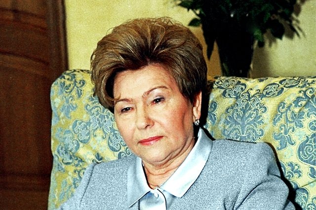 Mash: жену первого президента РФ Наину Ельцину экстренно госпитализировали