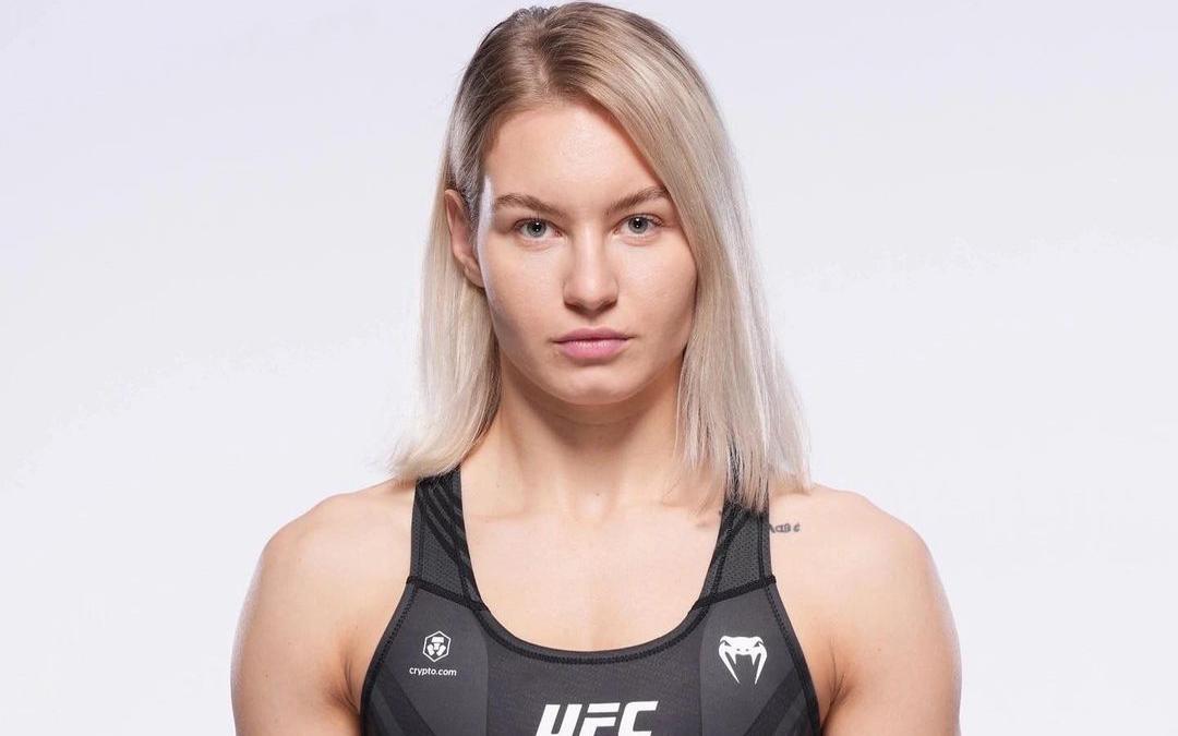 Россиянка-боец UFC рассказала сколько потратила на жизнь в США