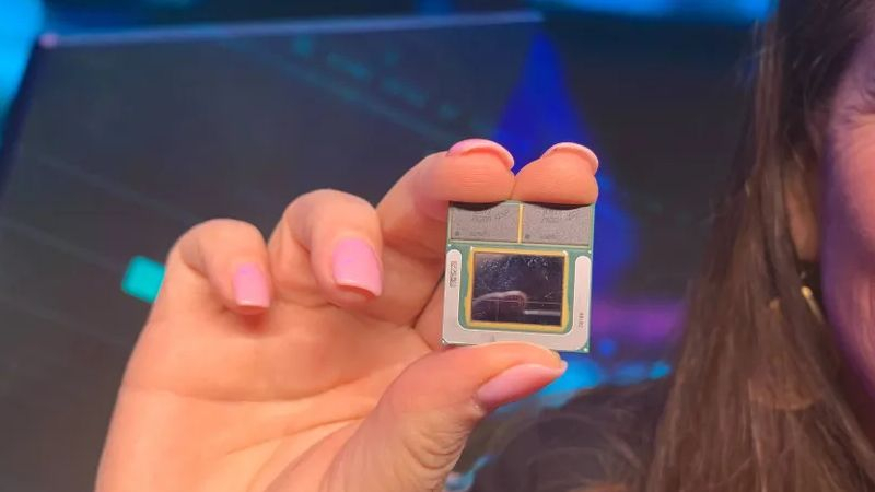 Intel показала живьём мобильный процессор Lunar Lake со встроенной оперативной памятью
