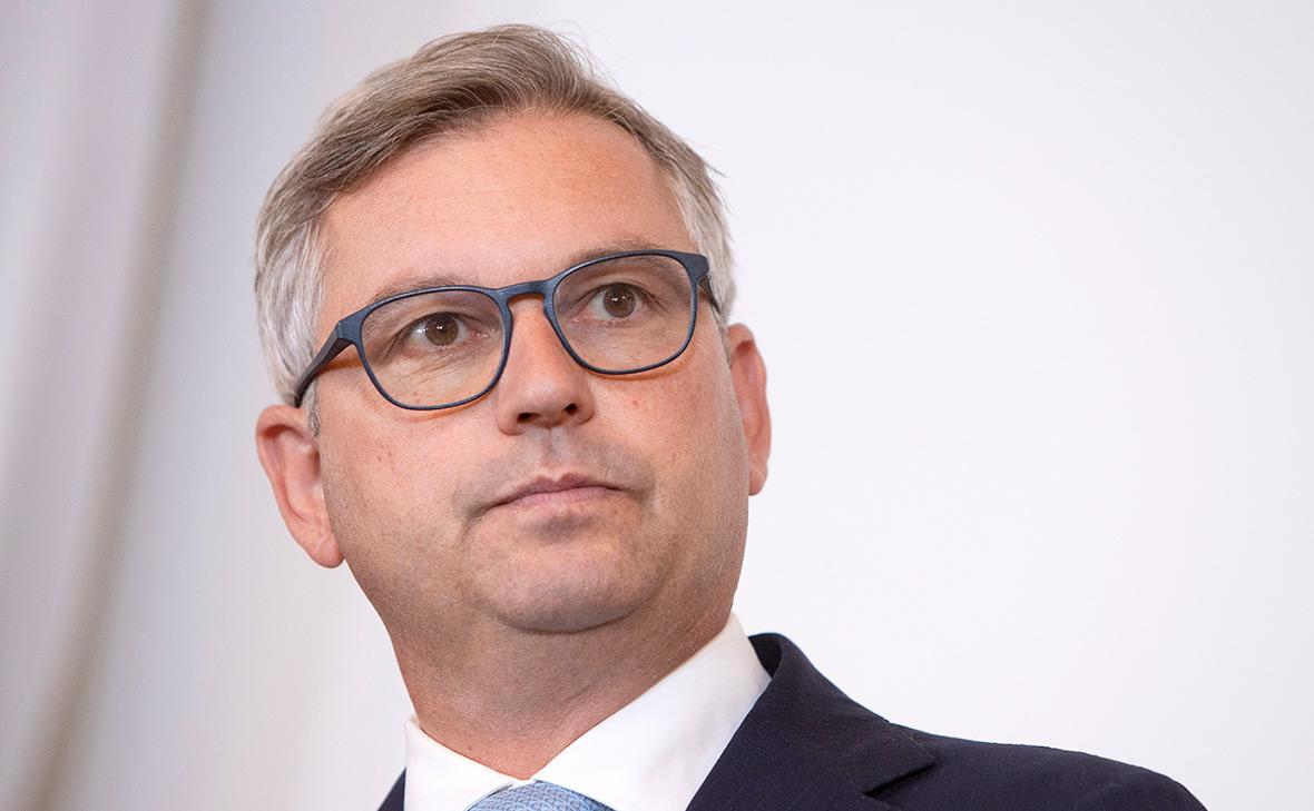 Министра финансов Австрии лишили водительских прав за превышение скорости