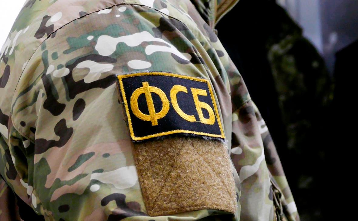 ФСБ завела дело о госизмене на 19-летнего россиянина за перевод ВСУ