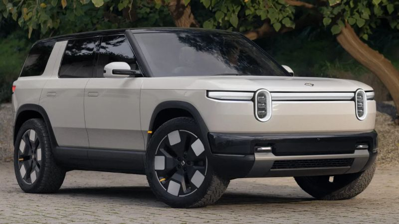 Представлен компактный электрический кроссовер Rivian R2 за $45 000 для поездок на природу