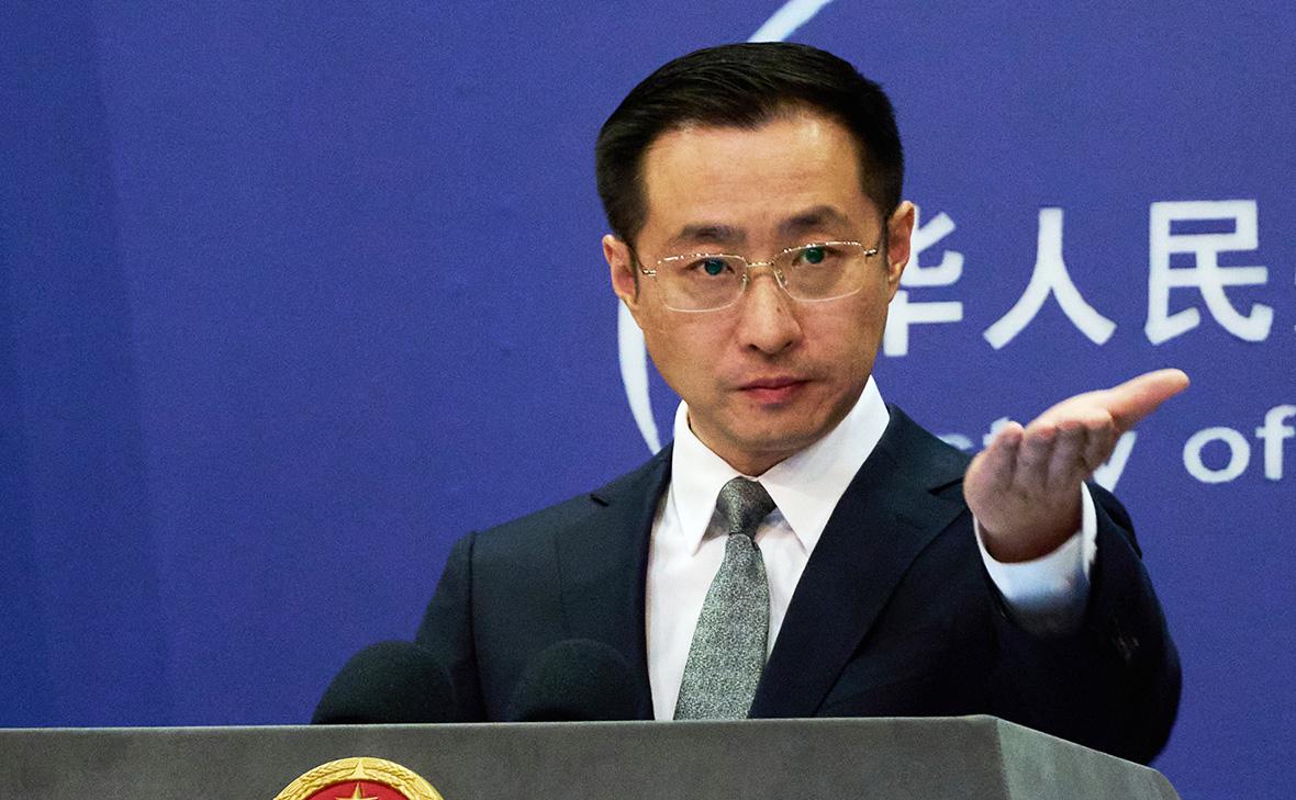 Китай призвал США прекратить «микрофонную дипломатию» по вооружениям