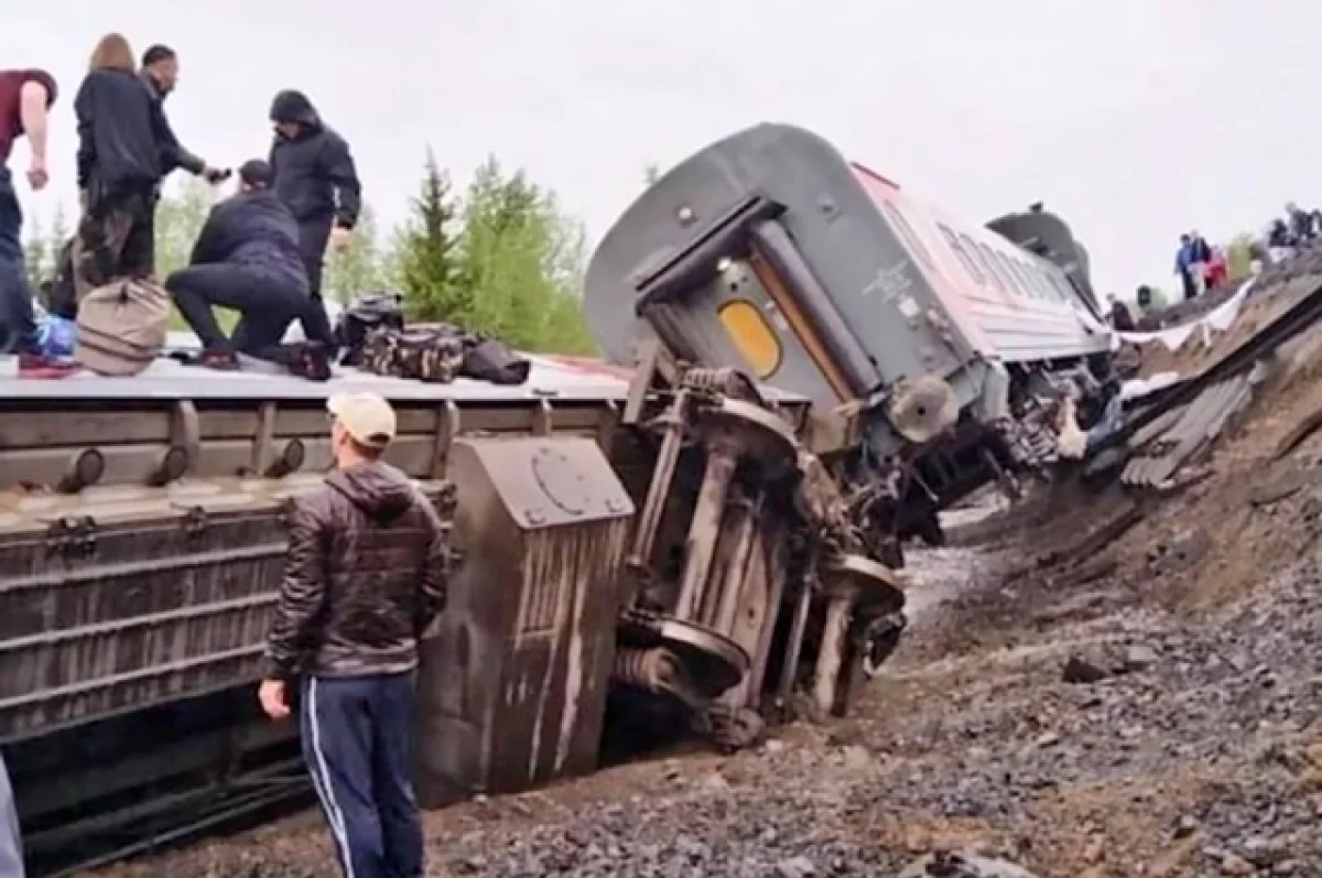 Пассажиры поезда из Воркуты отправлены в пункты назначения по спецграфику