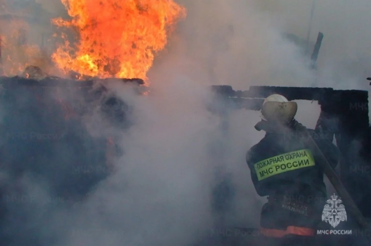 Пожар после атаки БПЛА произошел на складе в Воронежской области