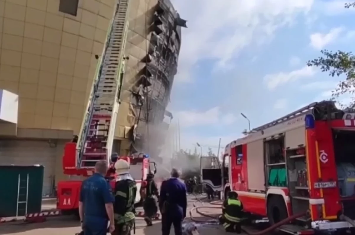 Пожар в ТРЦ «Рио» в Москве предварительно возник из-за короткого замыкания